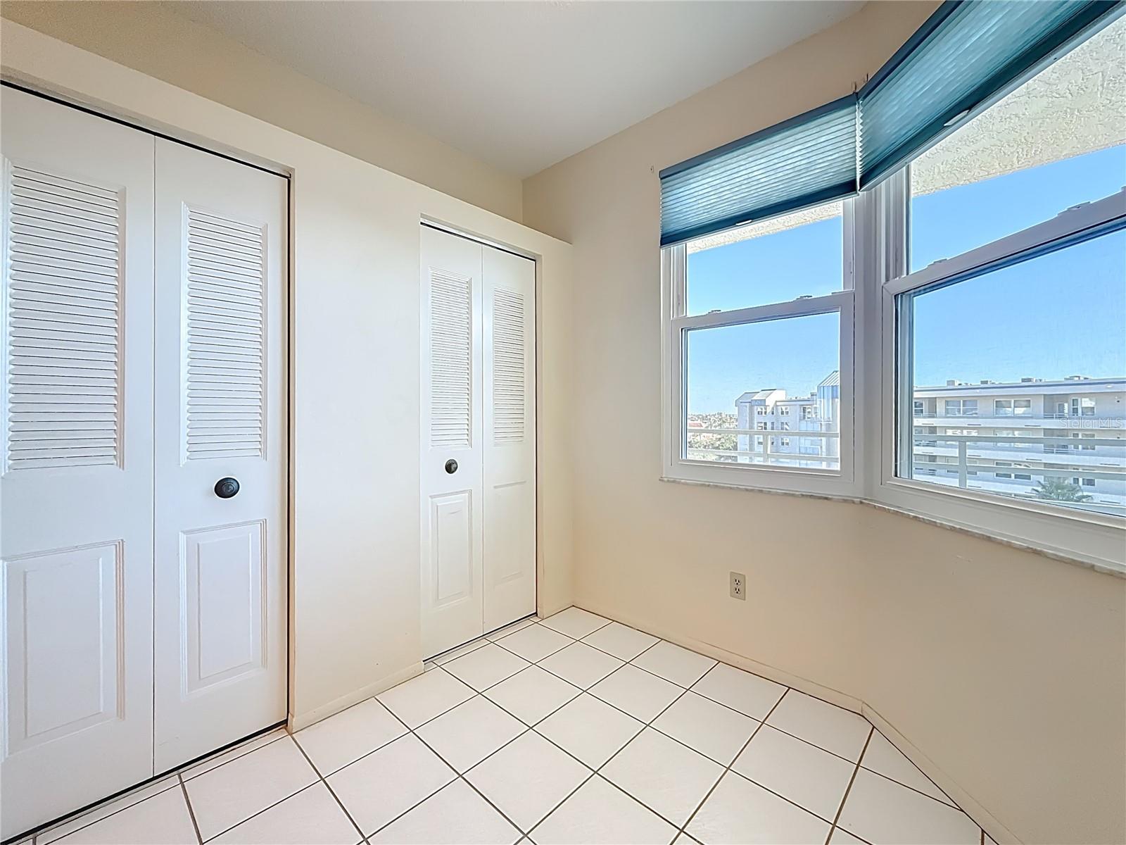 HARBOURSIDE CONDO - Residential