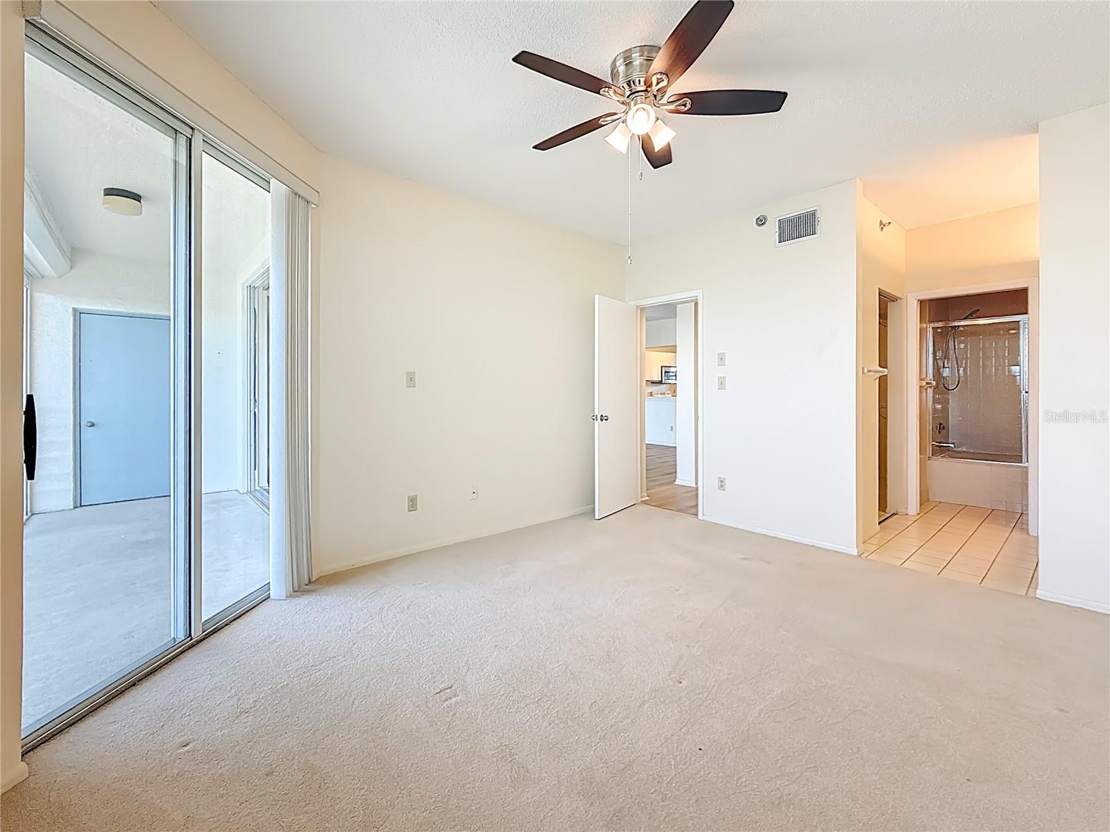 HARBOURSIDE CONDO - Residential