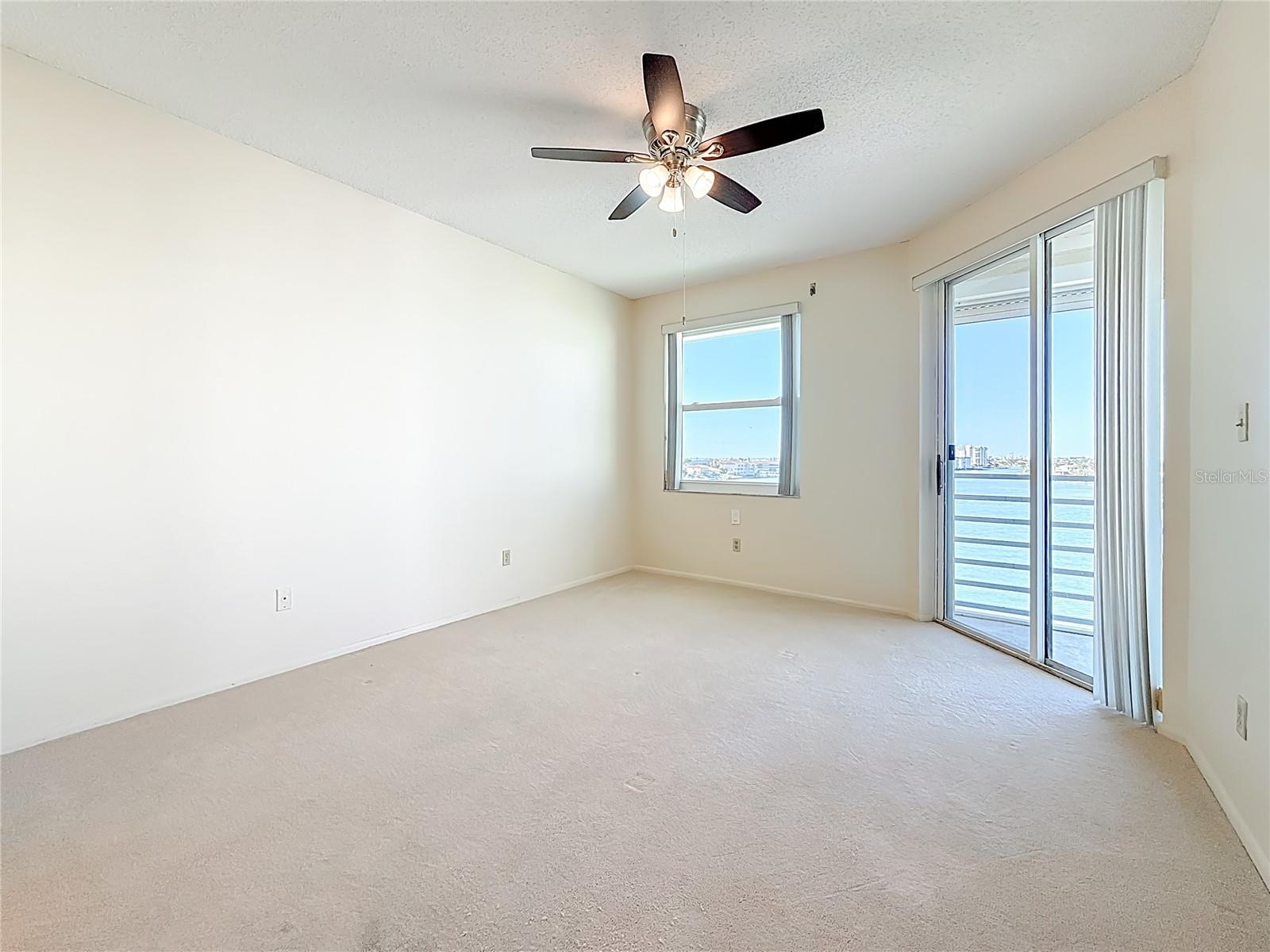 HARBOURSIDE CONDO - Residential