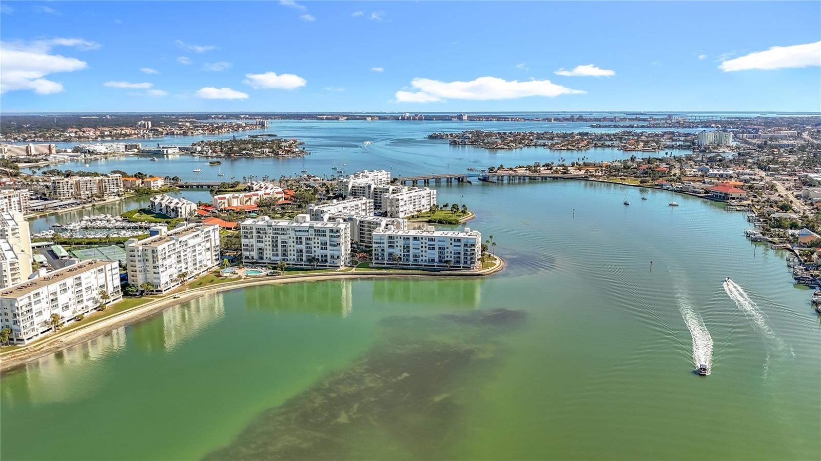 HARBOURSIDE CONDO - Residential