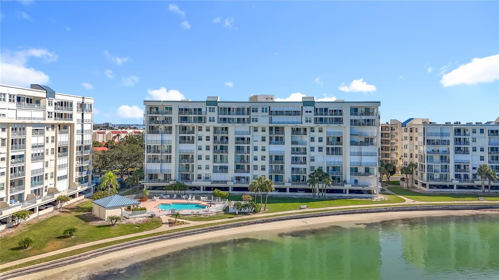 HARBOURSIDE CONDO - Residential