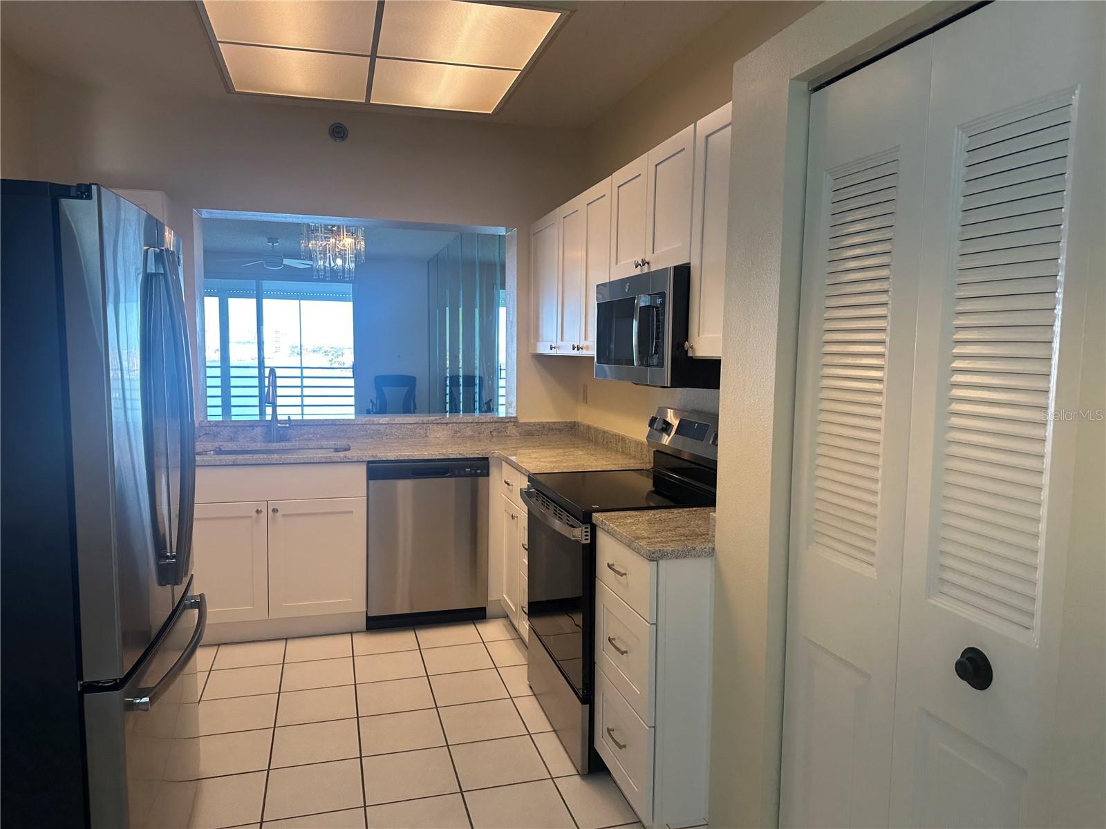 HARBOURSIDE CONDO - Residential