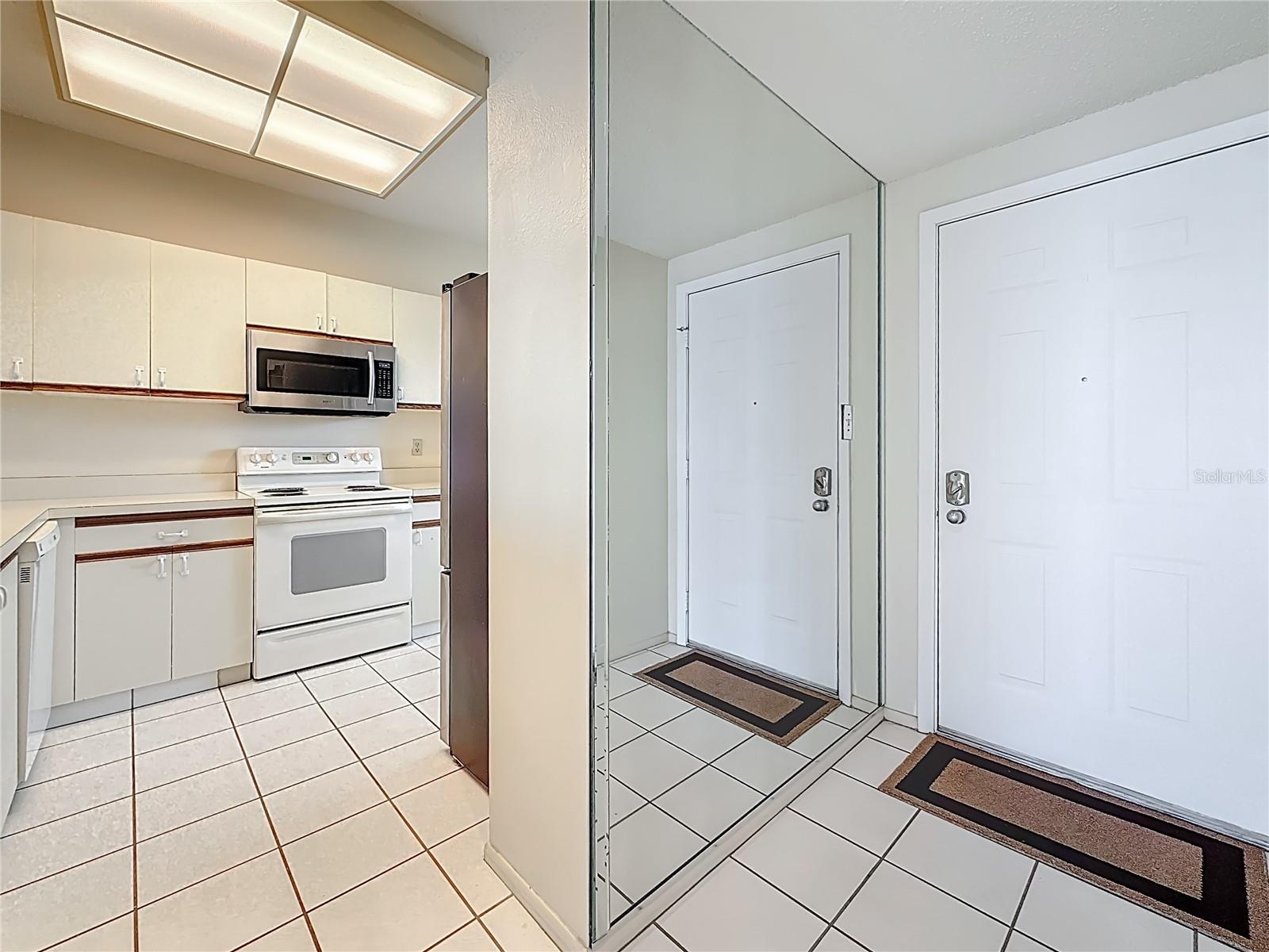 HARBOURSIDE CONDO - Residential