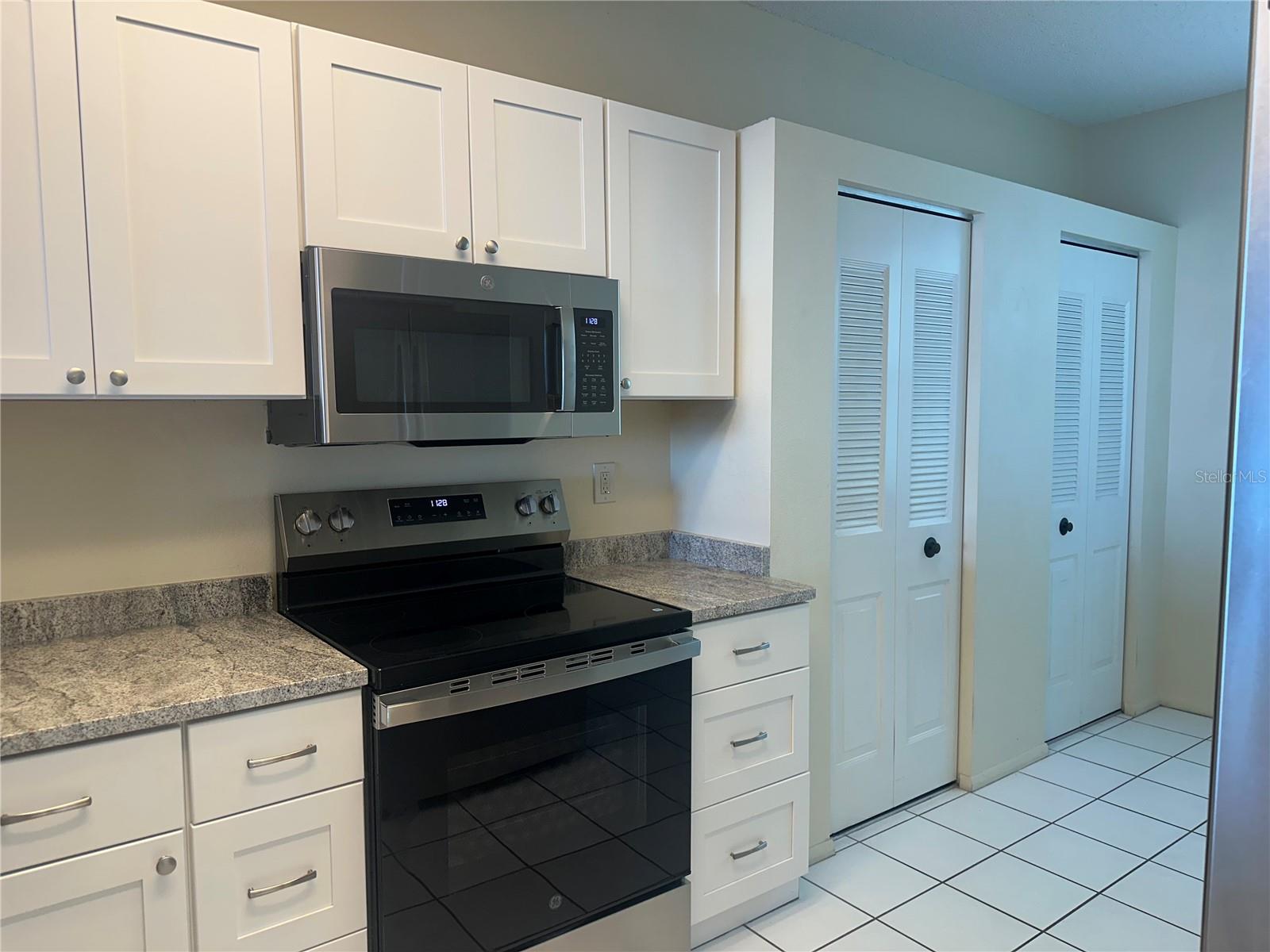 HARBOURSIDE CONDO - Residential