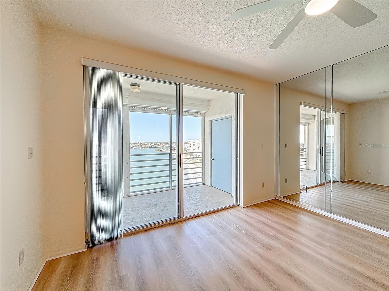 HARBOURSIDE CONDO - Residential