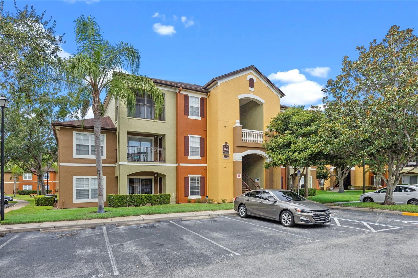 Move-In Ready 2 Bedroom, 2 Bathroom Condo in Crest at Waterford Lakes!
Welcome to this beautifully maintained first-floor condo, offering comfort, convenience, and a prime location. Step inside to an open floorplan that seamlessly connects the living, dining, and kitchen areas—perfect for both everyday living and entertaining.
The kitchen features stainless steel appliances, a pantry, and a separate laundry room with washer and dryer included. The spacious living and dining room combo opens to a private patio through sliding glass doors, creating a wonderful indoor-outdoor flow.
Enjoy the privacy of a split-bedroom layout. The primary suite includes a walk-in closet and a full bathroom with a tub/shower combo. On the opposite side, you’ll find a generously sized guest bedroom, also with its own walk-in closet and access to the second full bath.
Located with quick access to SR 408, this home is just minutes from the University of Central Florida, Valencia College, and all the conveniences of Waterford Lakes Town Center—shopping, dining, movies, parks, playgrounds, and walking trails.
This move-in ready condo combines low-maintenance living with a vibrant lifestyle in one of Orlando’s most desirable areas. Don’t miss your chance to call it home!