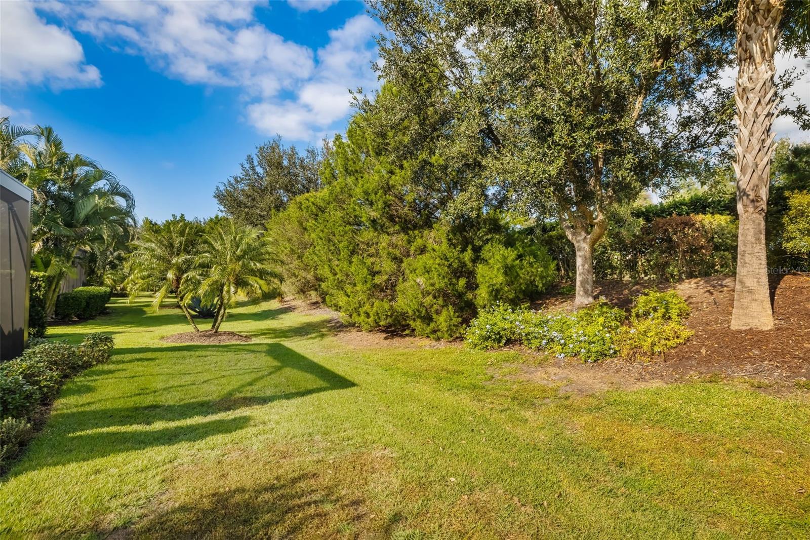 ESPLANADE GOLF AND COUNTRY CLUB - Residential