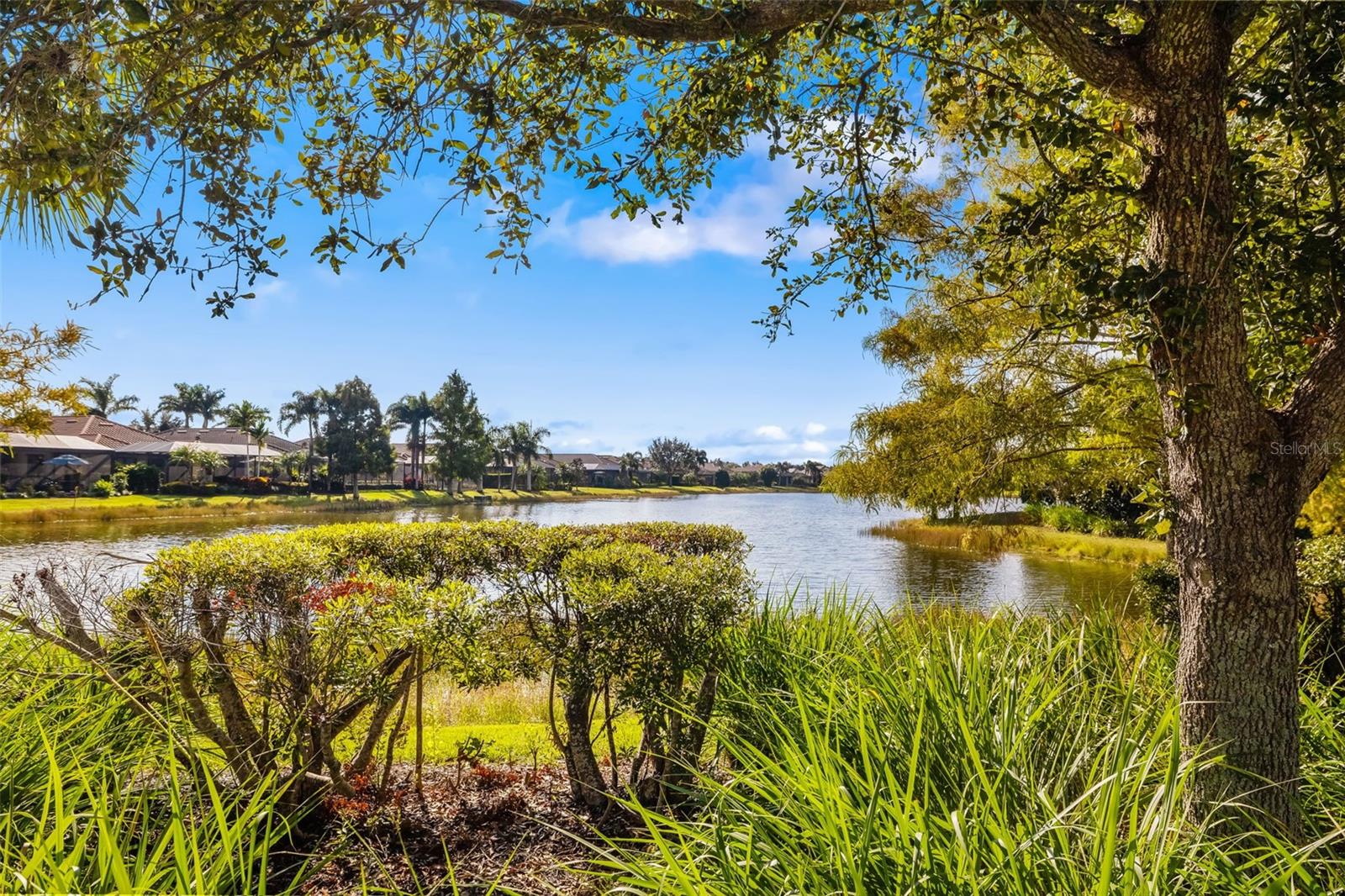 ESPLANADE GOLF AND COUNTRY CLUB - Residential