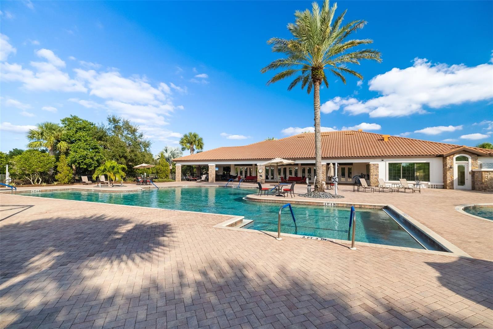 ESPLANADE GOLF AND COUNTRY CLUB - Residential