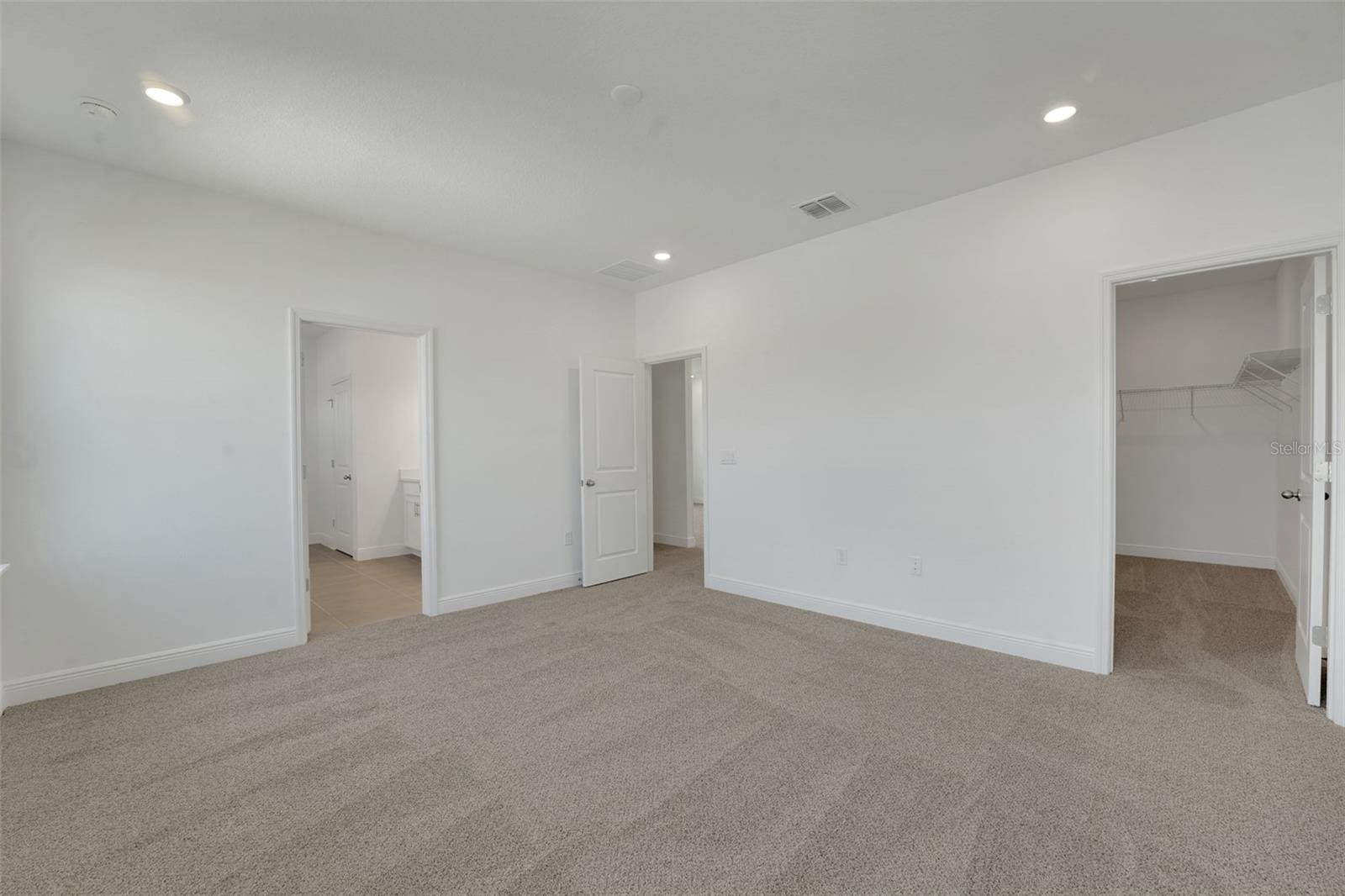 CROSSROADS AT KELLY PARK - Residential