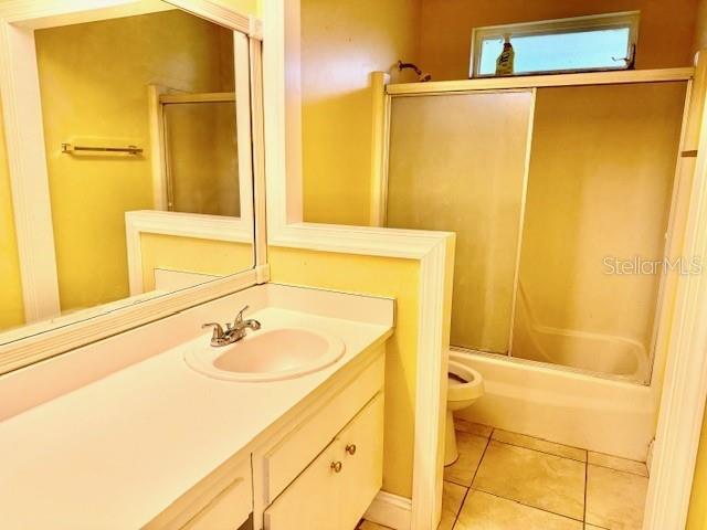 LAKE FOREST UNIT 1 - Residential Lease