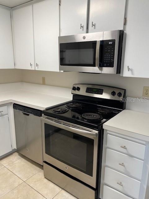LAKE FOREST UNIT 1 - Residential Lease