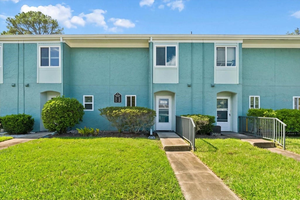 Photo of 172 115th Avenue N #172, St Petersburg, FL 33716 (MLS # O6450491)
