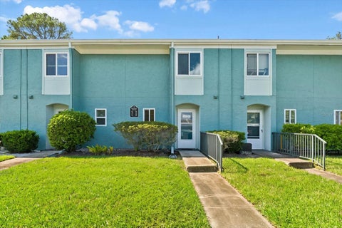 Photo of 172 115th Avenue N #172, St Petersburg, FL 33716 (MLS # O6450491)