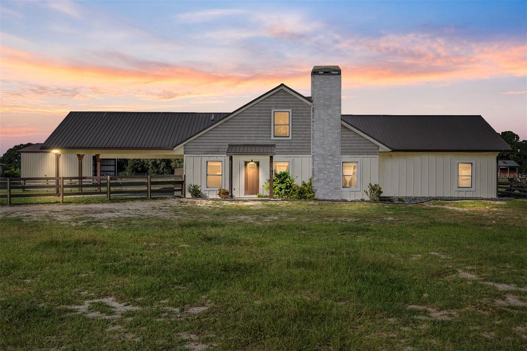 Photo of 11999 County Road 223, Oxford, FL 34484 (MLS # OM712227)