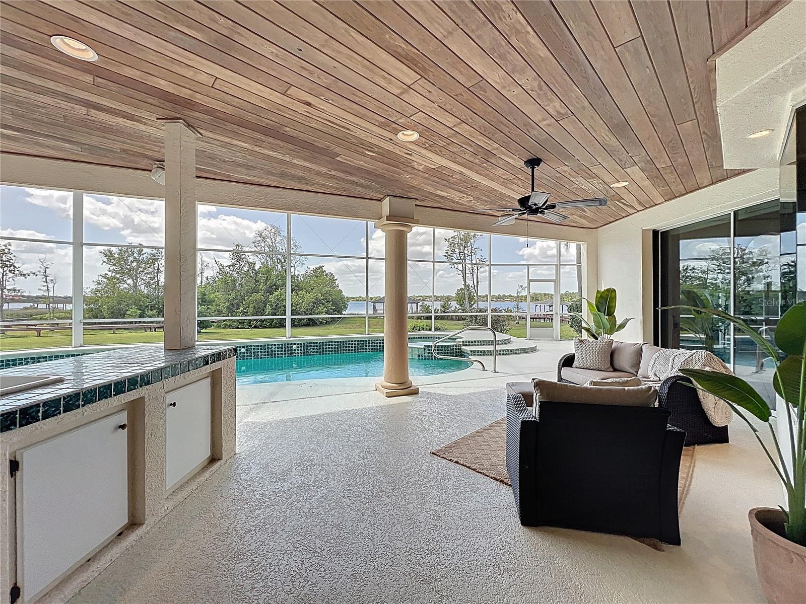 MOUNT DORA COUNTRY CLUB MOUNT DORA UNIT 02 - Residential