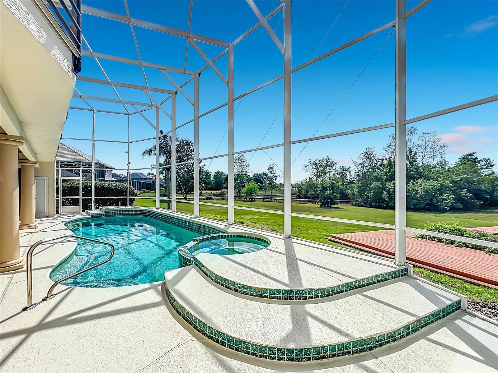 MOUNT DORA COUNTRY CLUB MOUNT DORA UNIT 02 - Residential