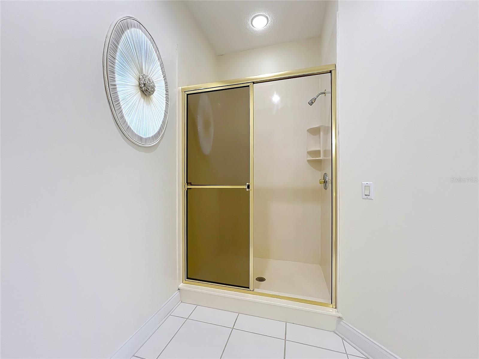 MOUNT DORA COUNTRY CLUB MOUNT DORA UNIT 02 - Residential