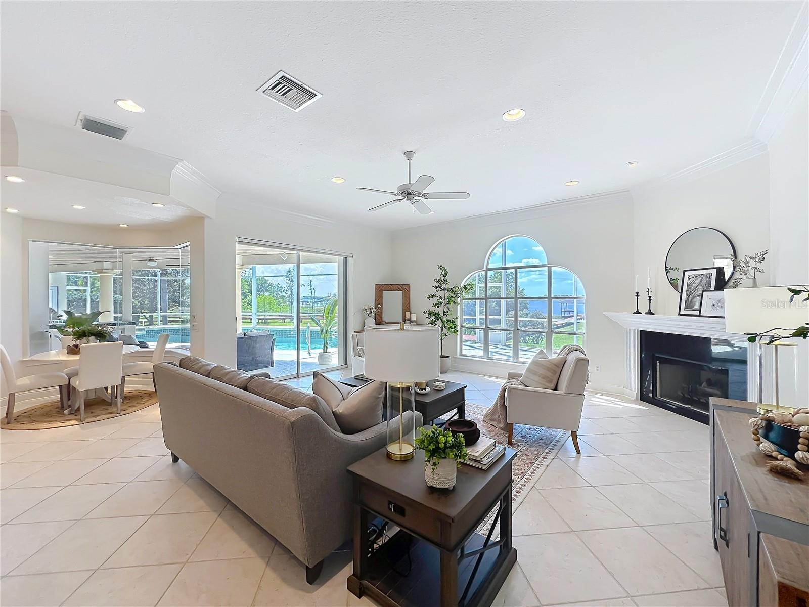 MOUNT DORA COUNTRY CLUB MOUNT DORA UNIT 02 - Residential