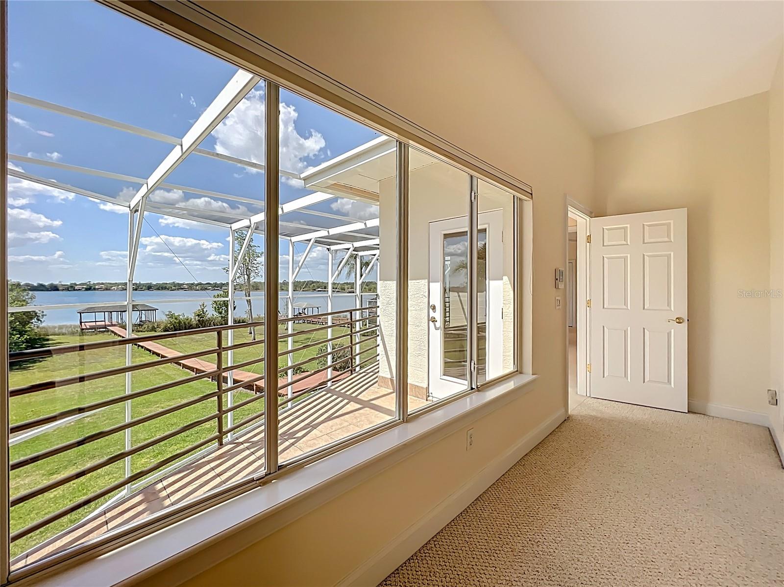 MOUNT DORA COUNTRY CLUB MOUNT DORA UNIT 02 - Residential