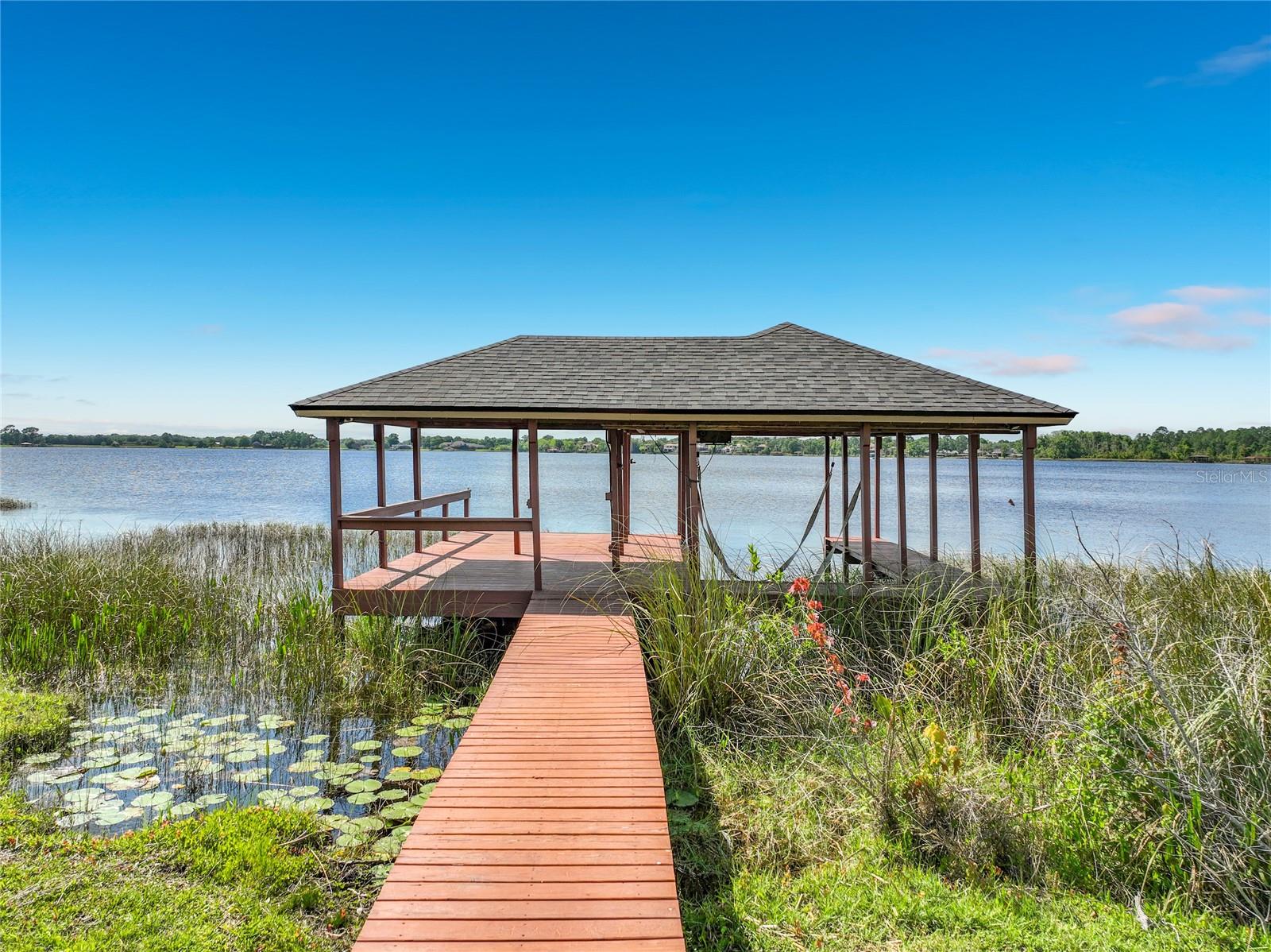 MOUNT DORA COUNTRY CLUB MOUNT DORA UNIT 02 - Residential