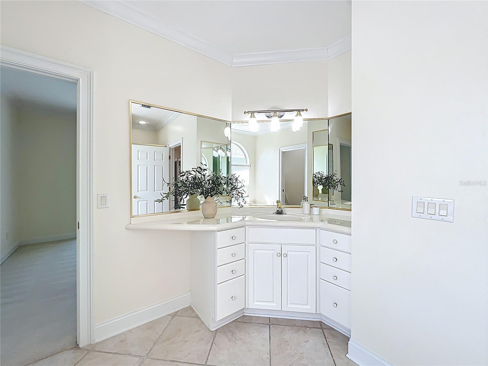 MOUNT DORA COUNTRY CLUB MOUNT DORA UNIT 02 - Residential