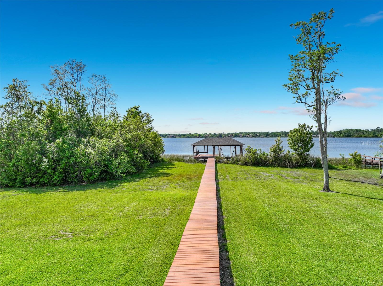 MOUNT DORA COUNTRY CLUB MOUNT DORA UNIT 02 - Residential