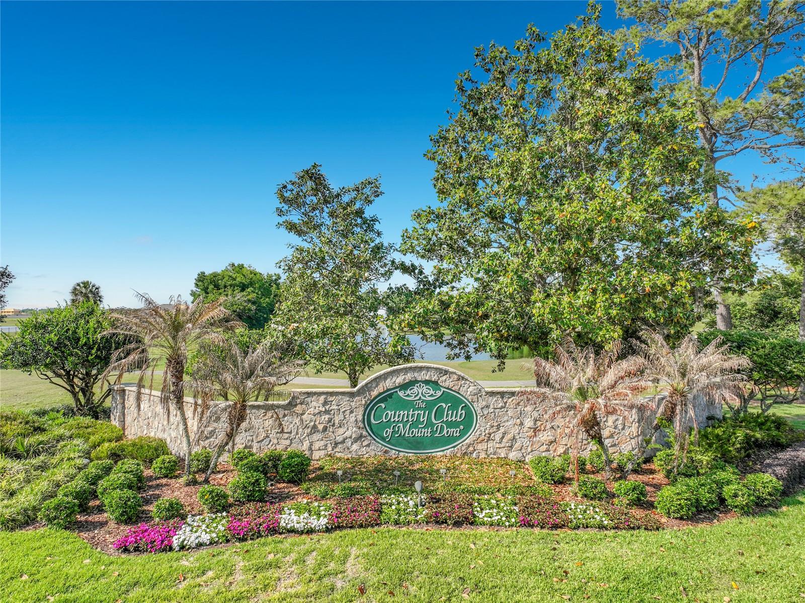 MOUNT DORA COUNTRY CLUB MOUNT DORA UNIT 02 - Residential