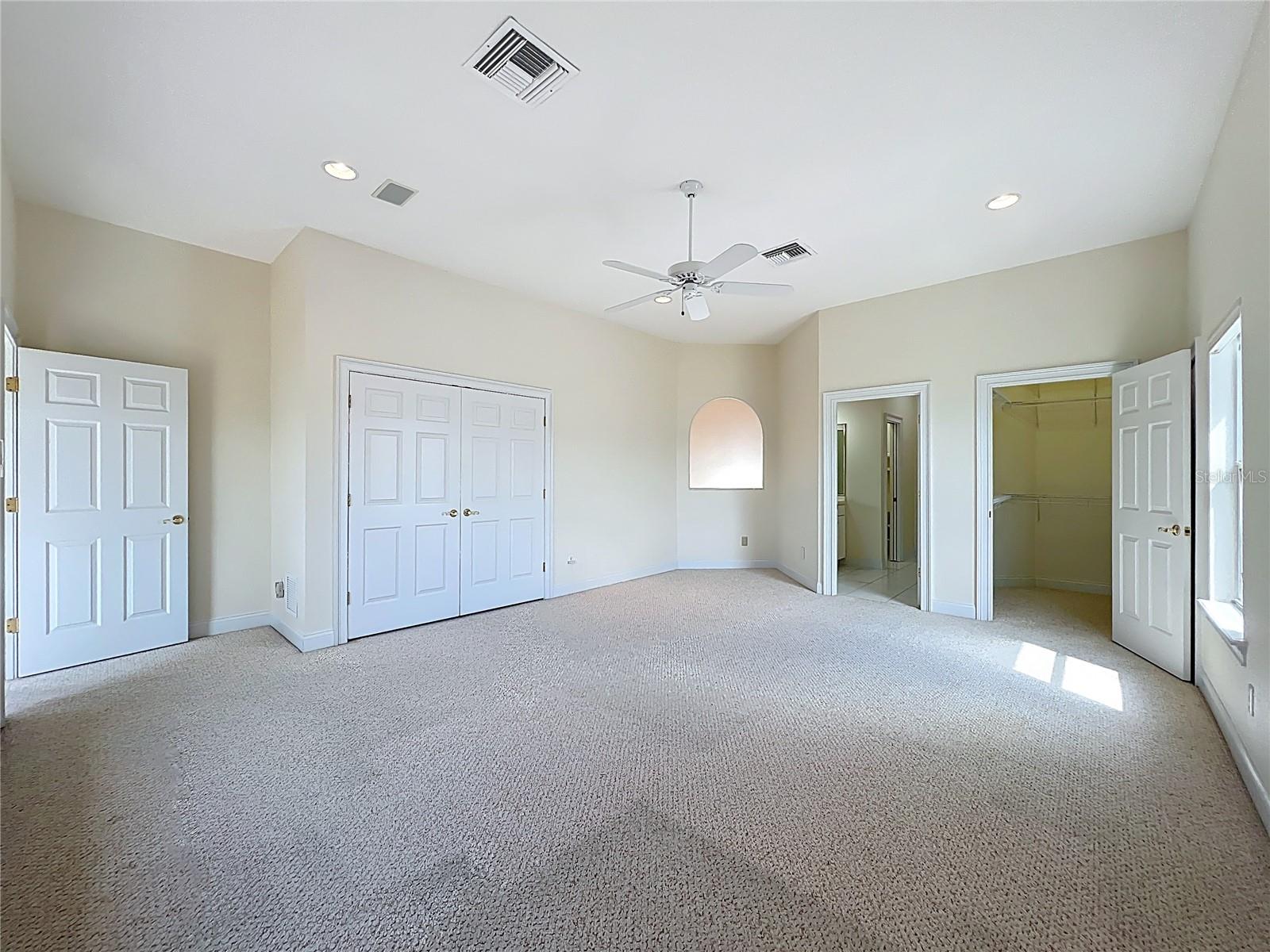 MOUNT DORA COUNTRY CLUB MOUNT DORA UNIT 02 - Residential