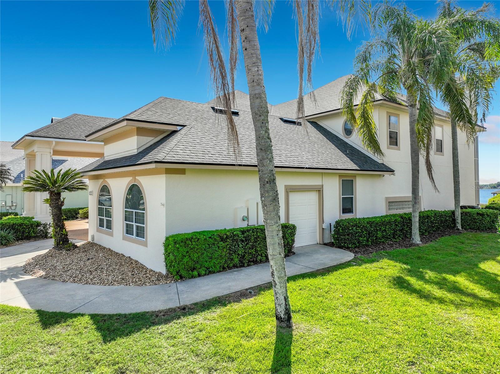 MOUNT DORA COUNTRY CLUB MOUNT DORA UNIT 02 - Residential