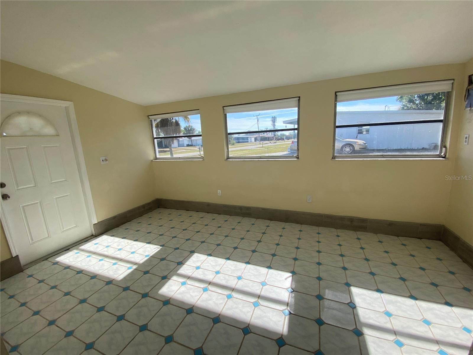 PORT CHARLOTTE SEC 004 - Residential Lease