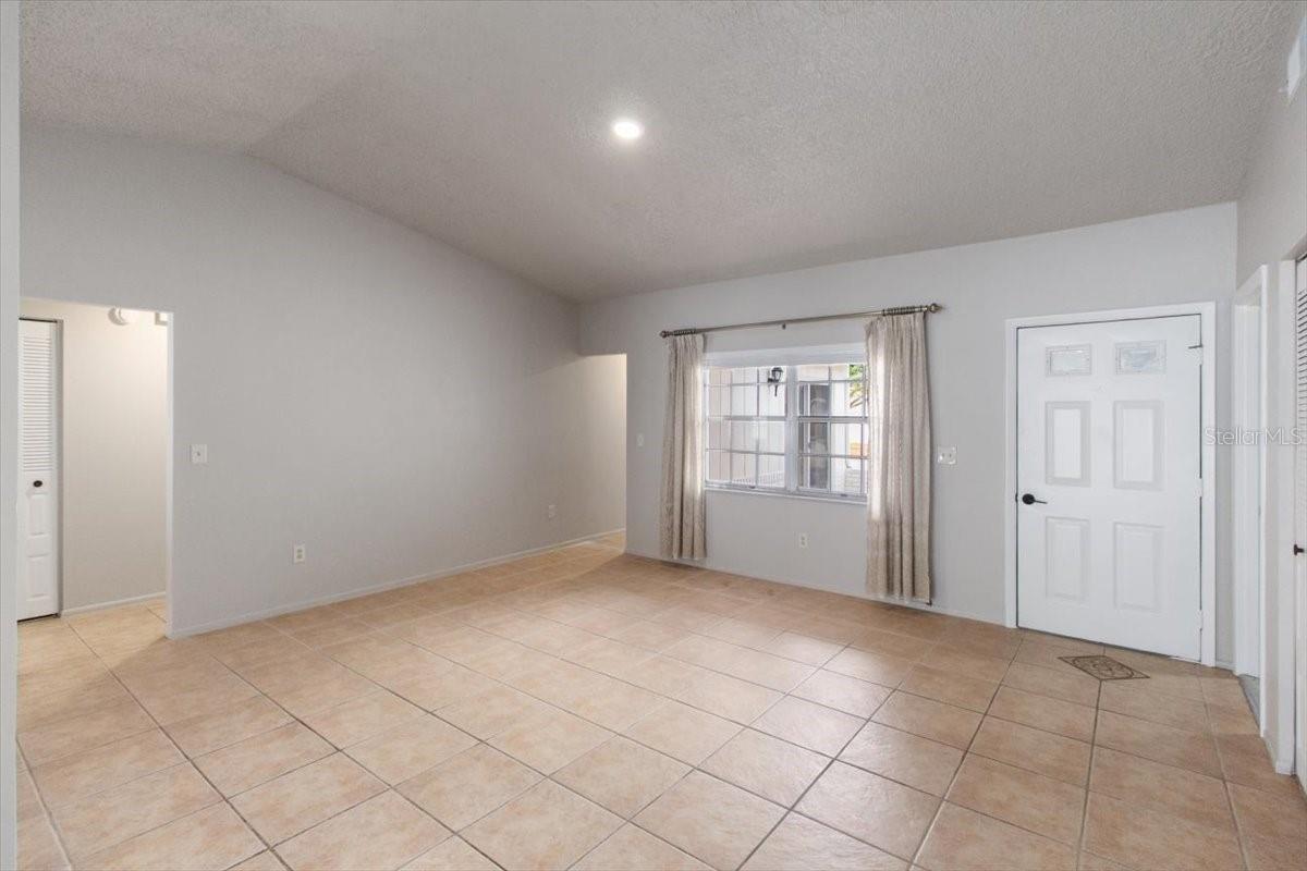 CARROLLWOOD MEADOWS UNIT XI - Residential