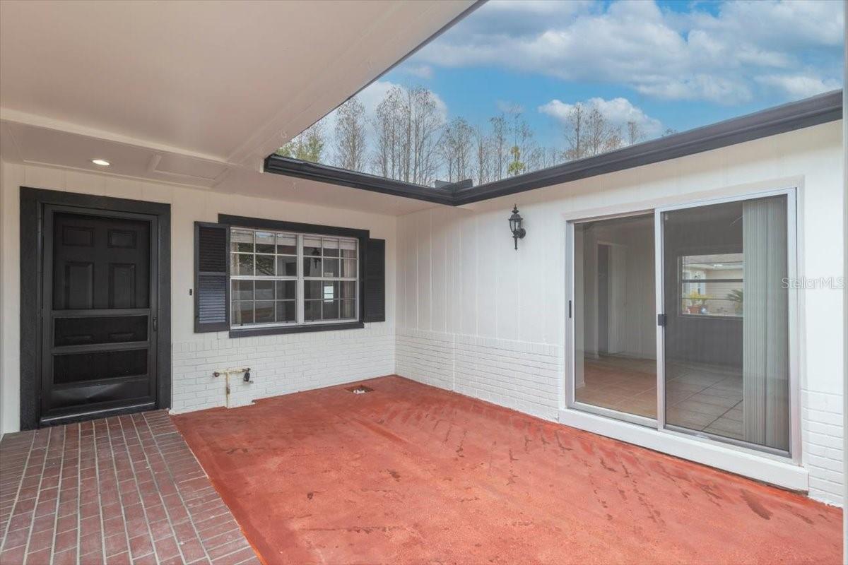 CARROLLWOOD MEADOWS UNIT XI - Residential