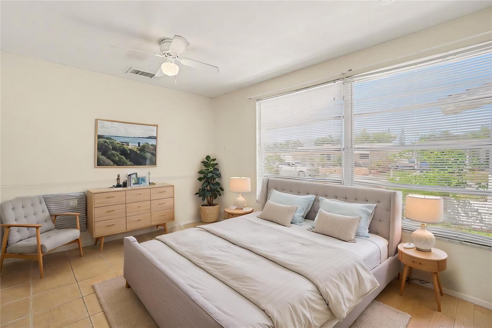 BEACON SQUARE - Residential