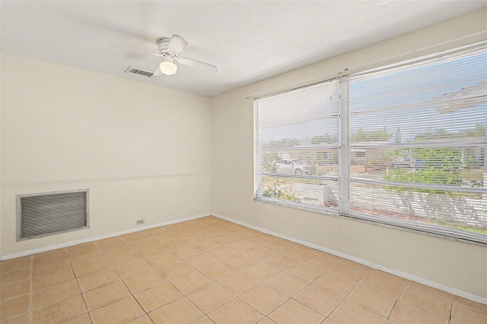 BEACON SQUARE - Residential