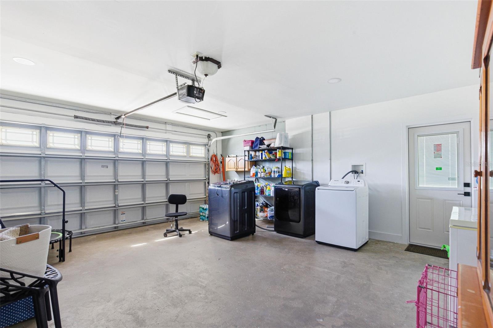 TWELVE OAKS - Residential