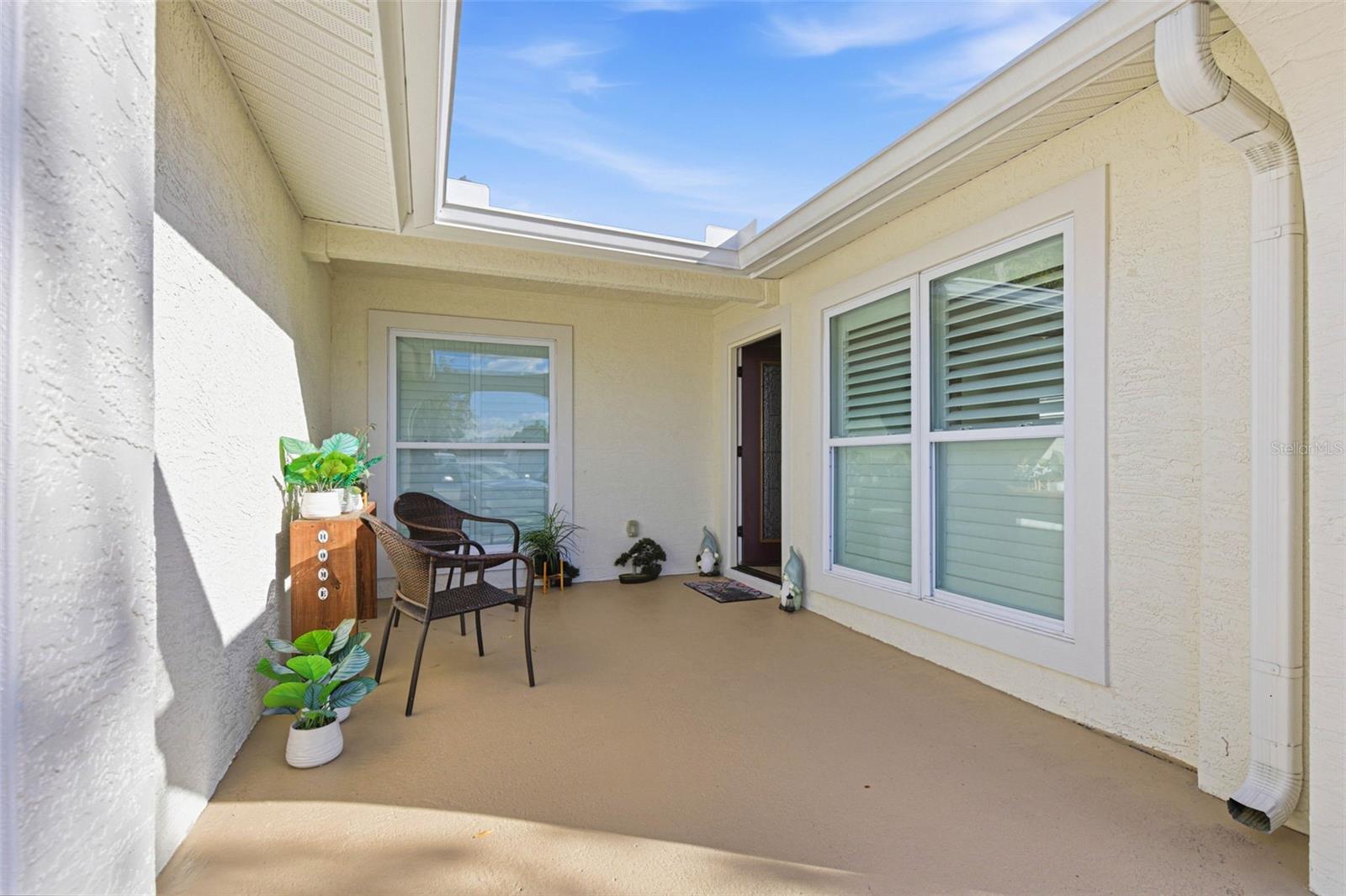 TWELVE OAKS - Residential