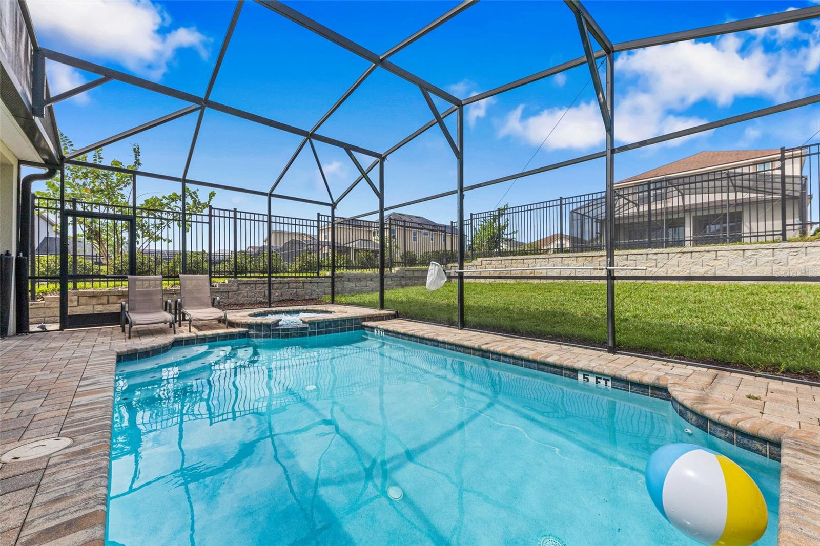 1832 SANDY PARK TRAIL