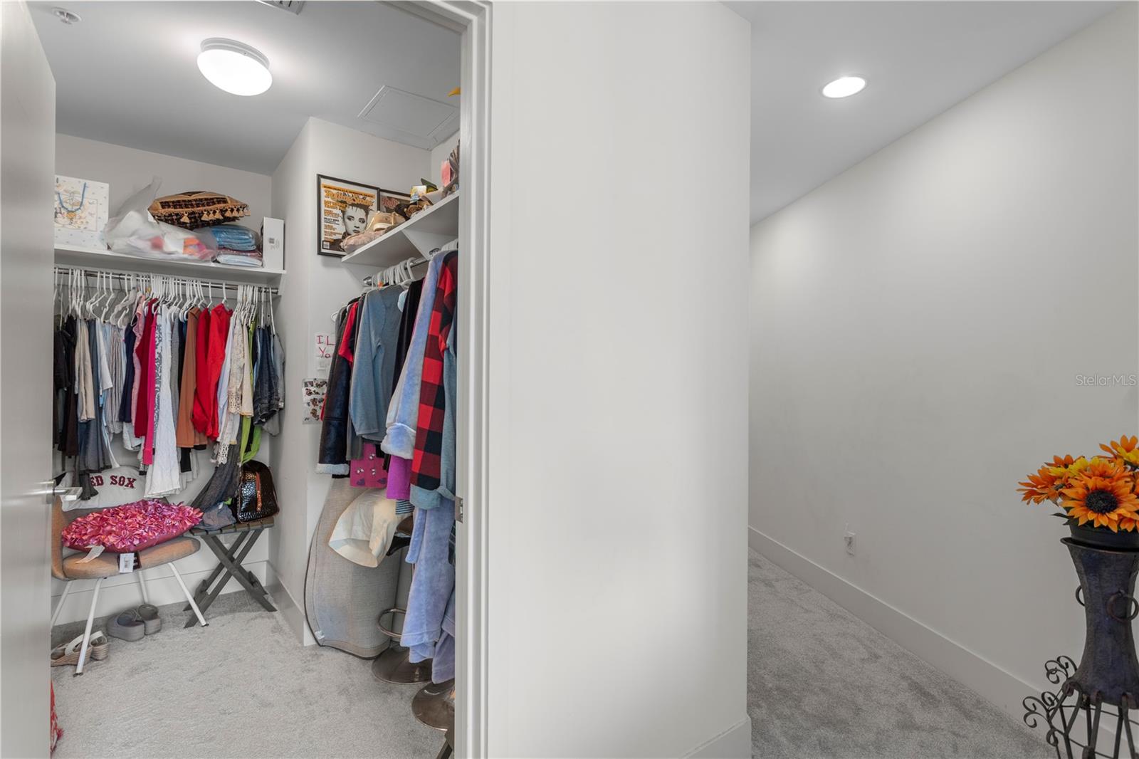 SIGNATURE PLACE CONDO - Residential