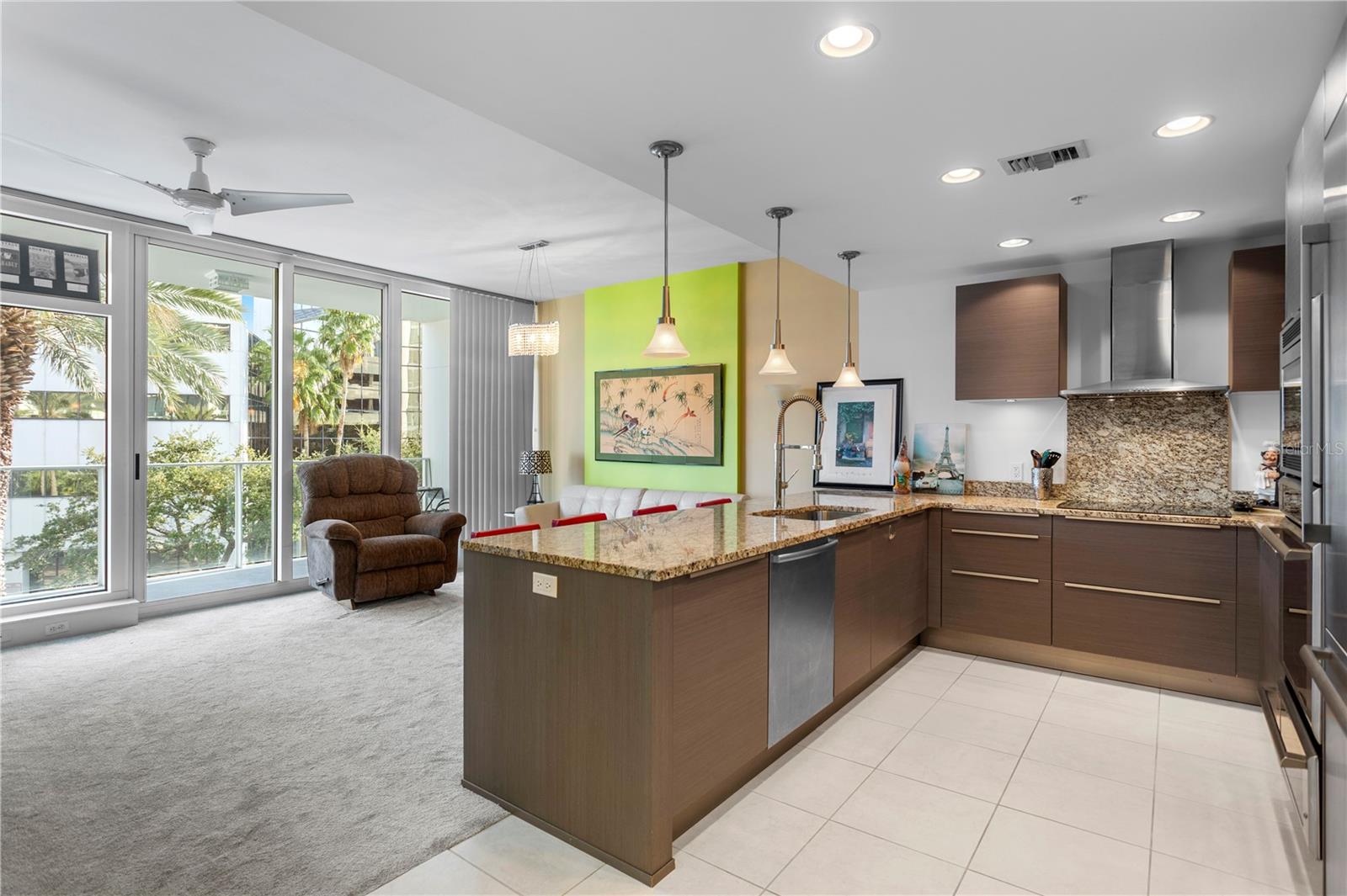 SIGNATURE PLACE CONDO - Residential