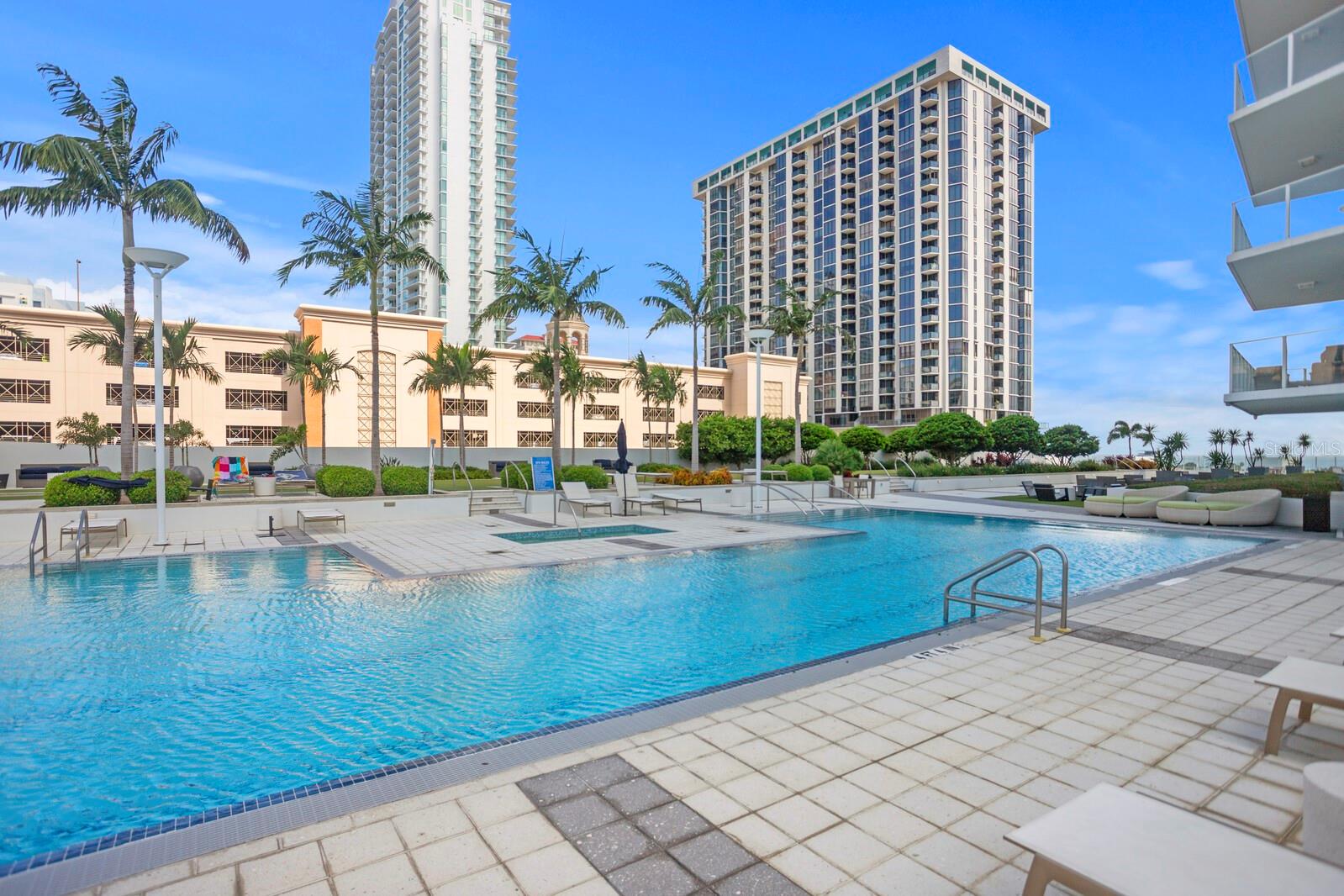 SIGNATURE PLACE CONDO - Residential