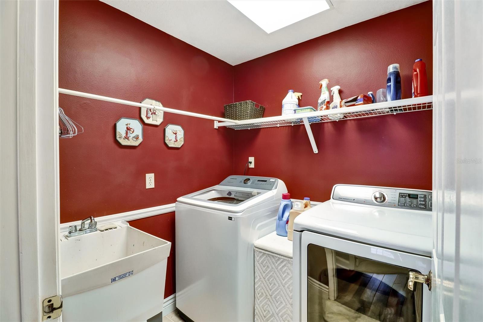 WINGROVE ESTATES - Residential