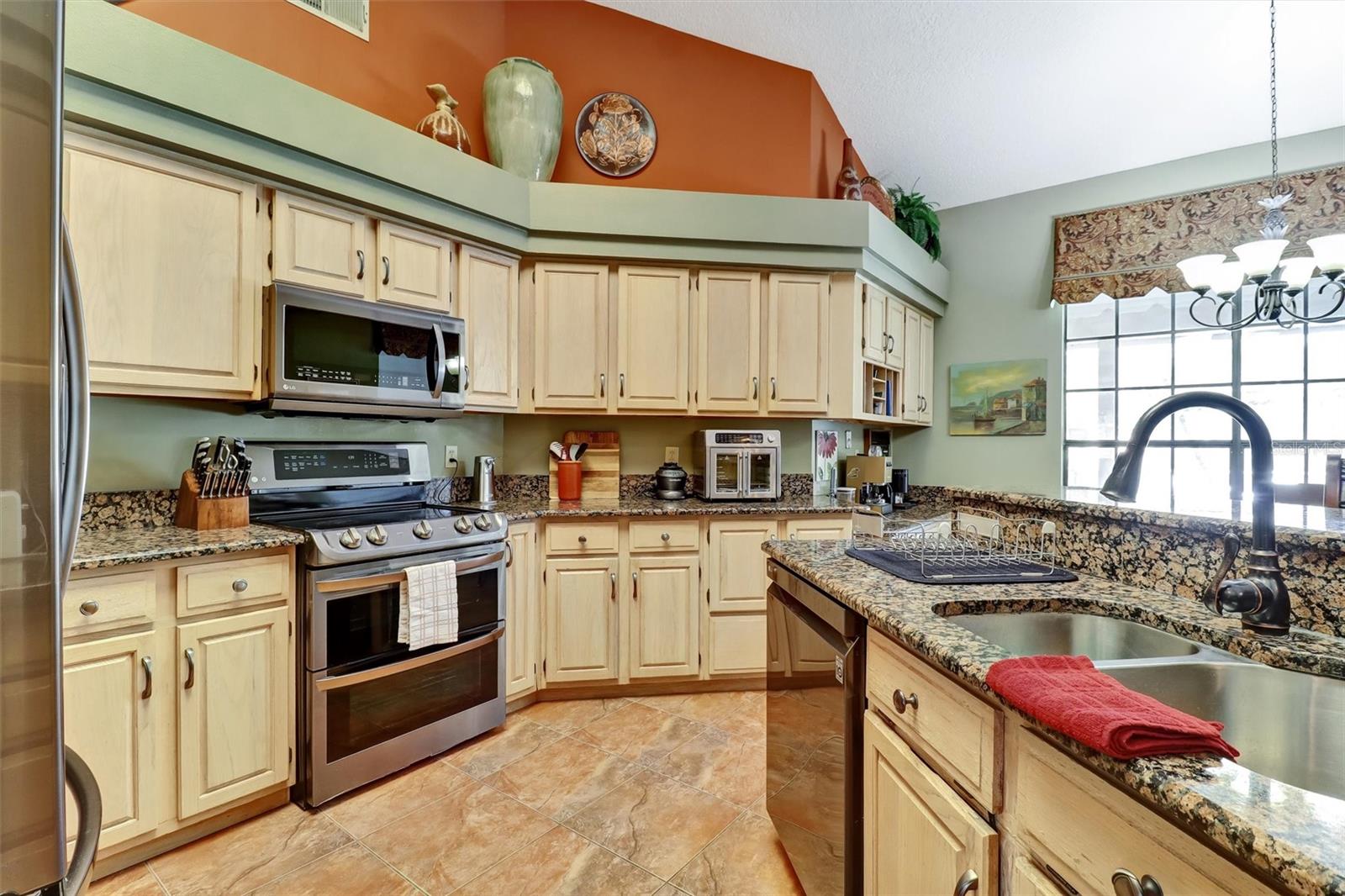 WINGROVE ESTATES - Residential