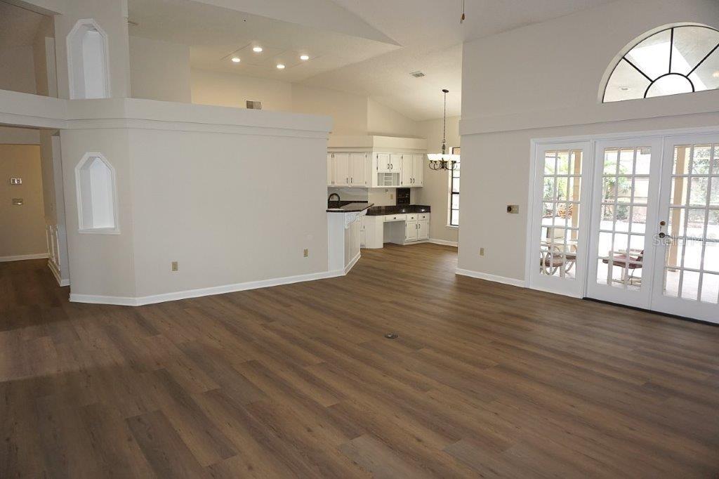 8021 LANDGROVE COURT