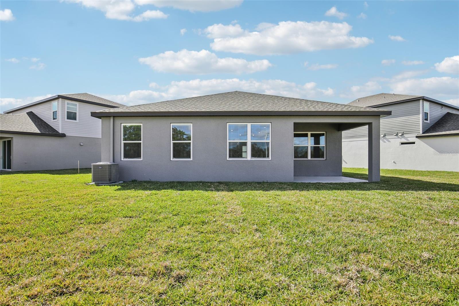 MAGNOLIA BAY - Residential