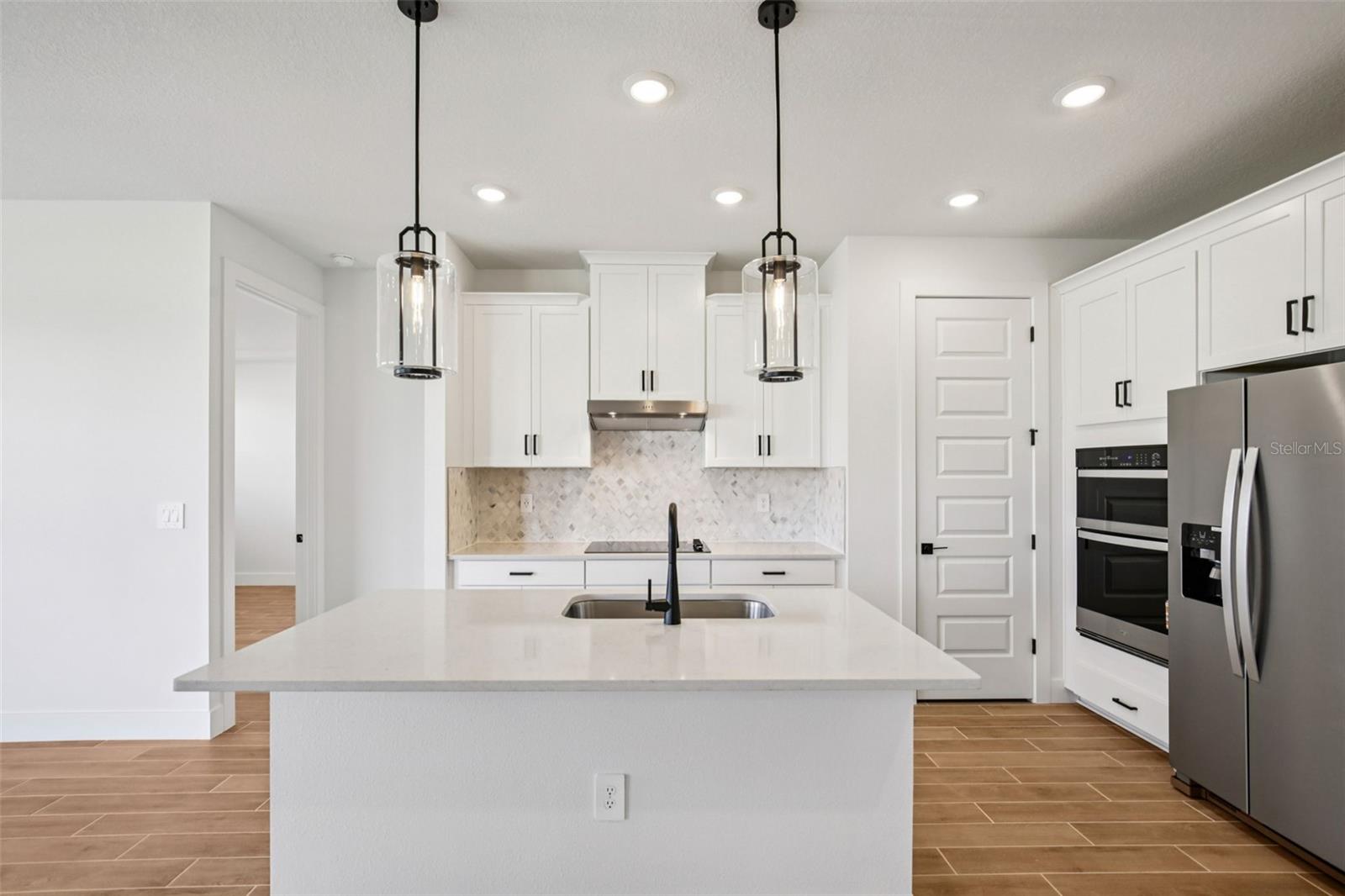 MAGNOLIA BAY - Residential