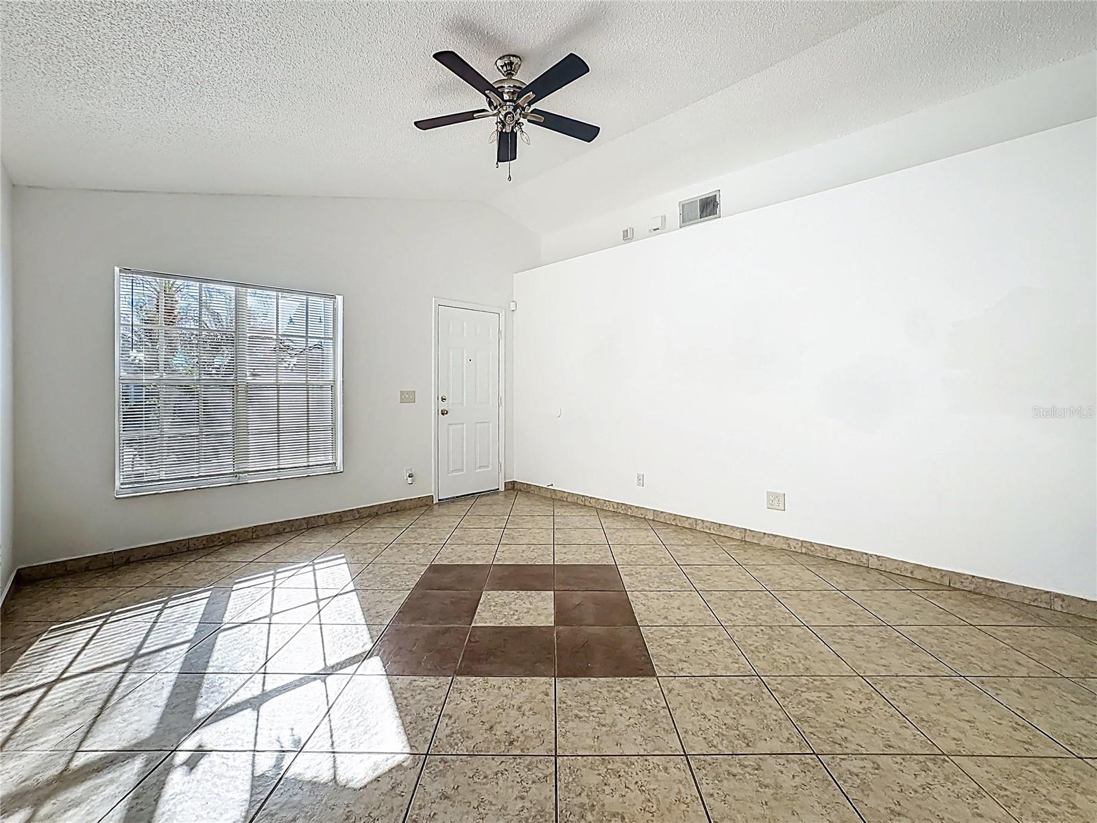 MEADOWS 02 AT BOGGY CREEK - Residential