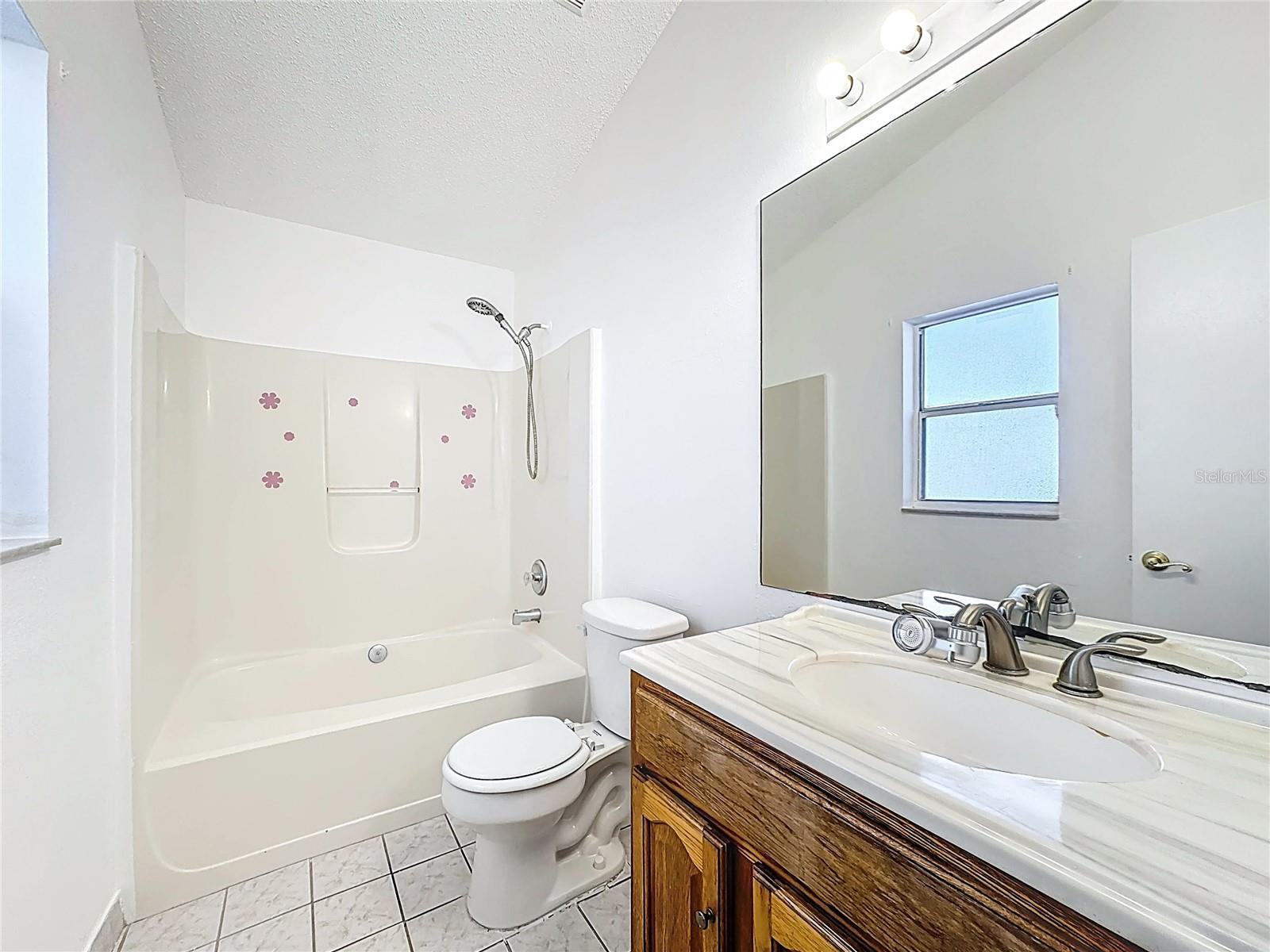 MEADOWS 02 AT BOGGY CREEK - Residential