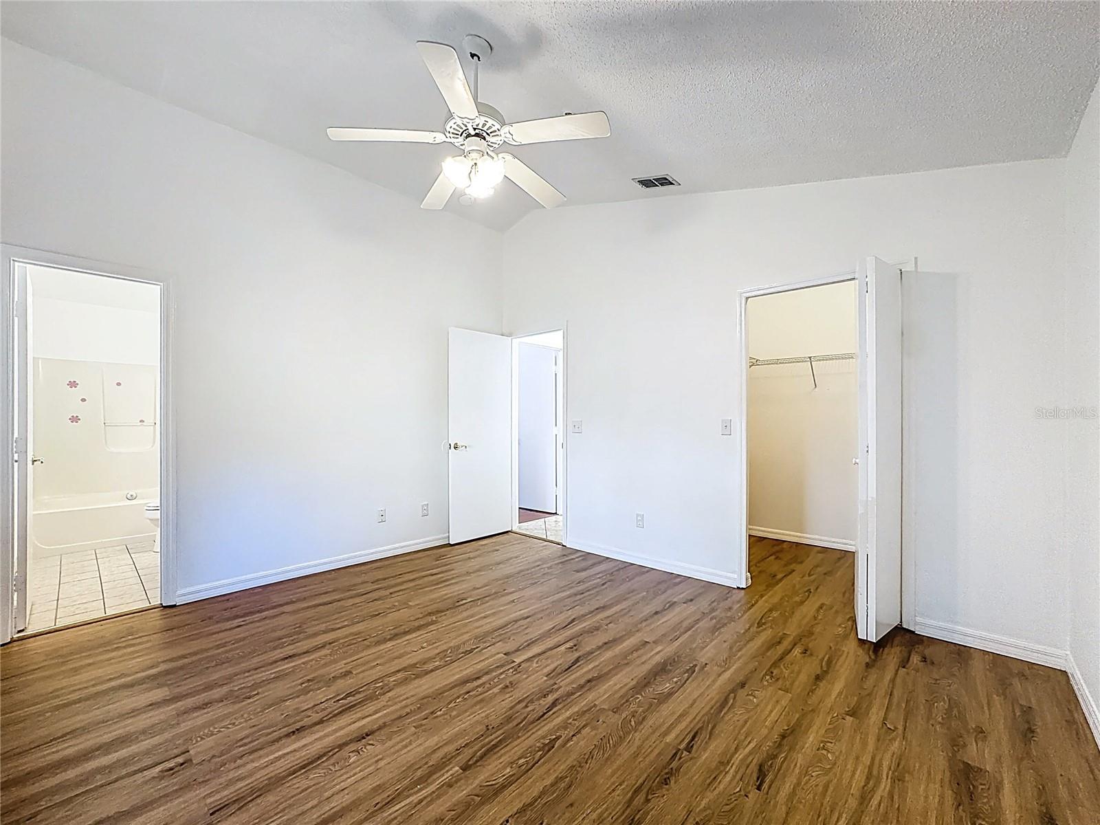 MEADOWS 02 AT BOGGY CREEK - Residential