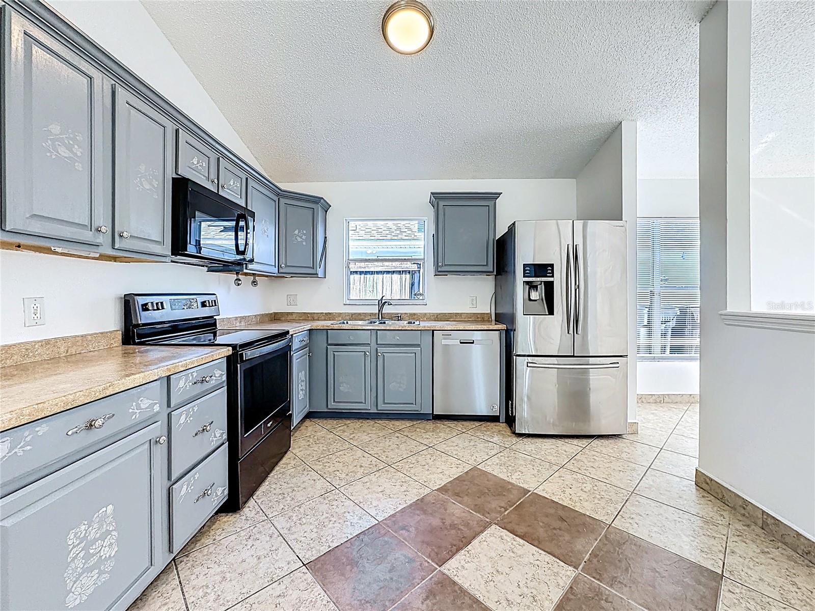 MEADOWS 02 AT BOGGY CREEK - Residential